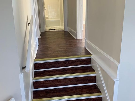 4th image of 119 8th Ave #4