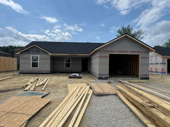 112 Bow Bridge Dr, Berea, KY 40403