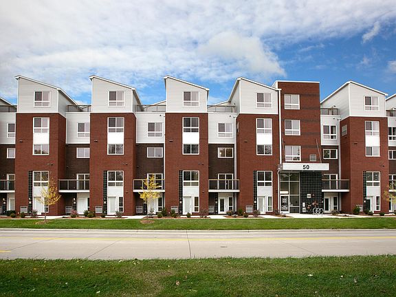 2nd image of 10 Town Center Dr #23fd1a946