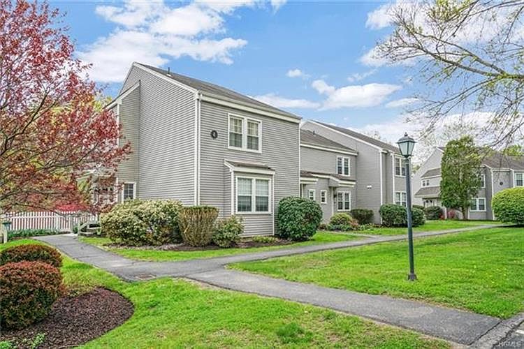 1st image of 401 Misty Hills Ln