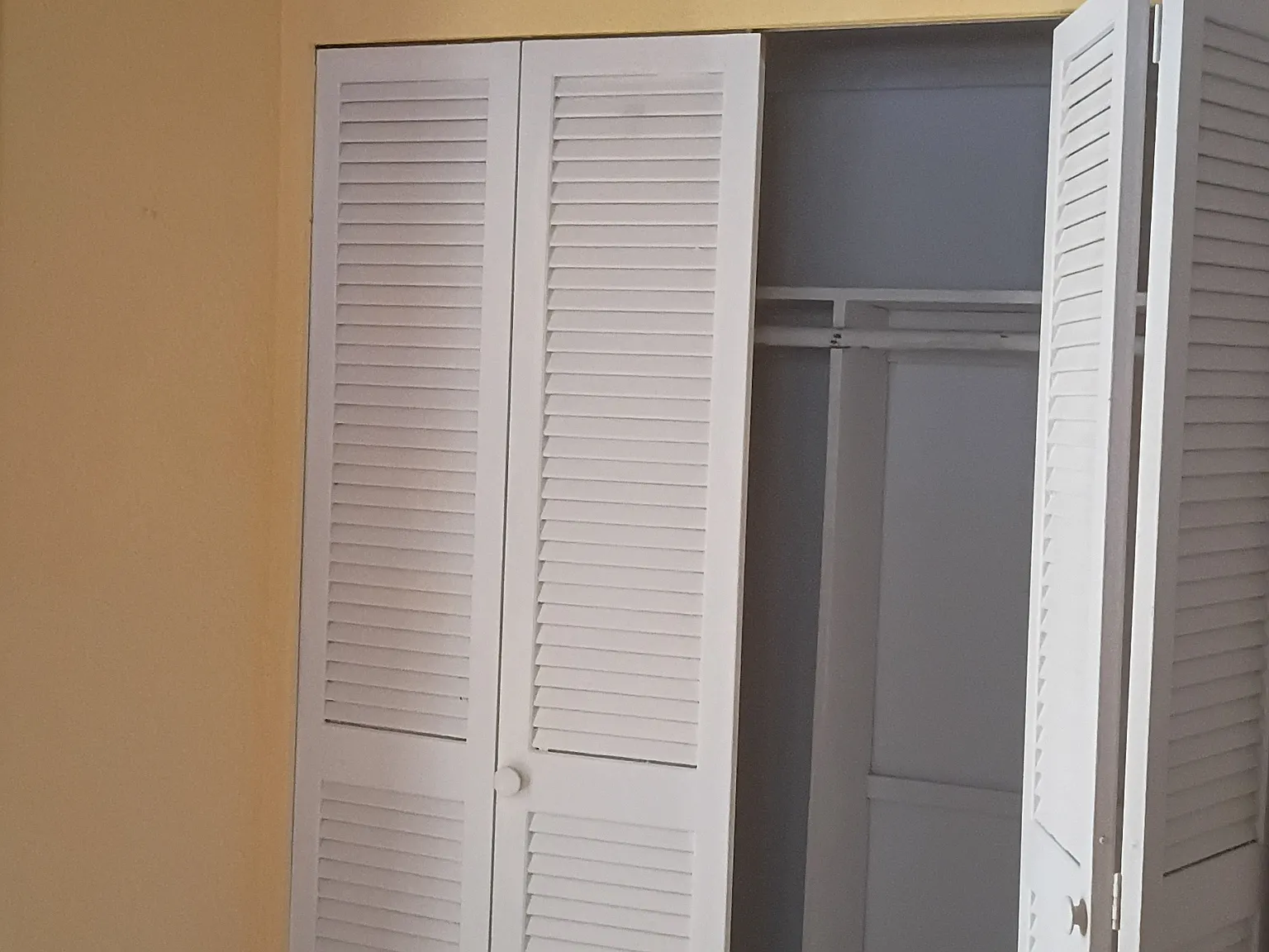 2 bed, 620 sqft, $2,050 — Photo 2