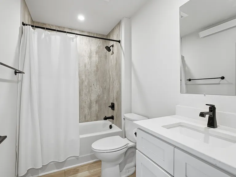 Westwoods Dr — Photo 3