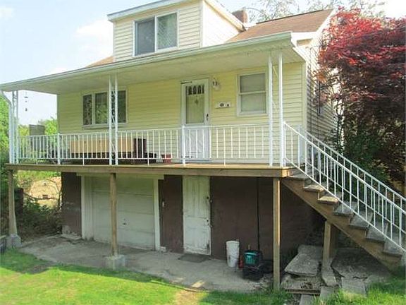 4th image of 241 Cherry St