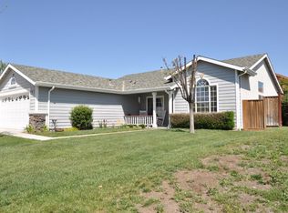 1450 Brighton Dr, Hollister, CA