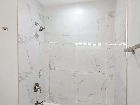 3rd image of 5411 N Campbell Ave #3F