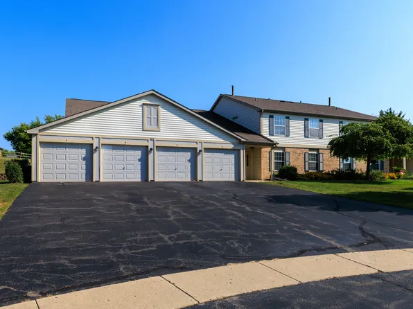 305 Crestview Dr Unit A, Wauconda, IL 60084
