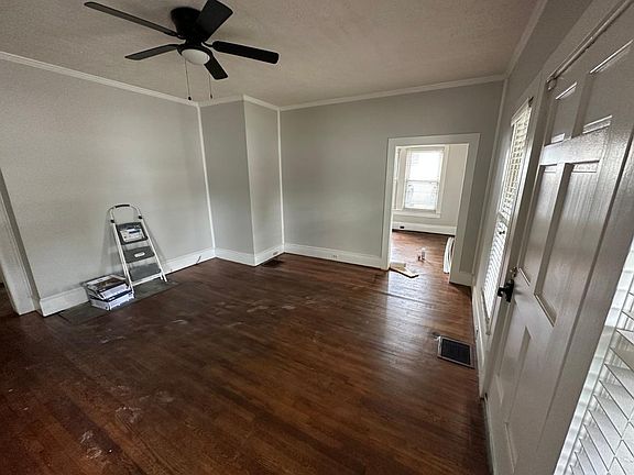 3rd image of 581 E Court St