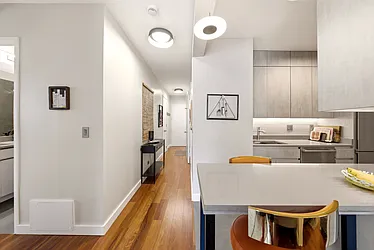 200 East 69th Street, #5L