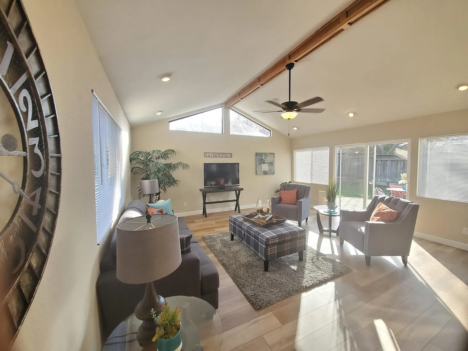 9190 Jacaranda Way photo 1