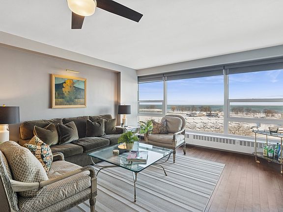 5th image of 3180 N Lake Shore Dr APT 7F