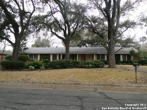 1st image of 213 Glentower Dr
