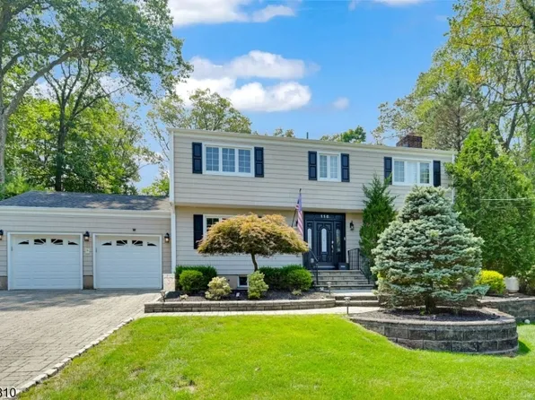 118 Manito Ave, Oakland Boro, NJ 07436