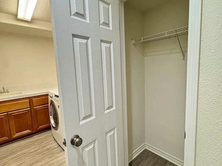 1331 Bayside Cir — Photo 85