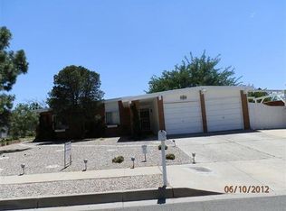 8204 Otero Ave NE, Albuquerque, NM 87109
