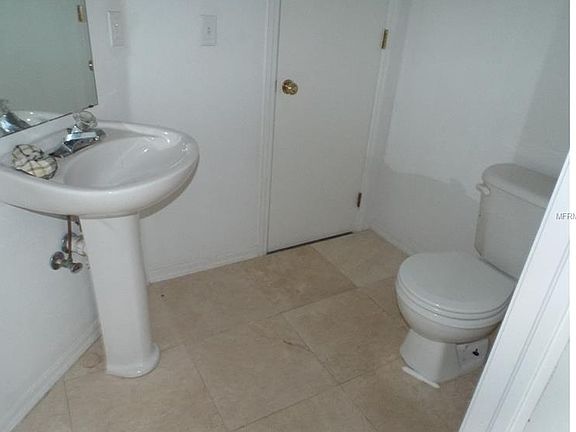 4th image of 7311 E Bank Dr