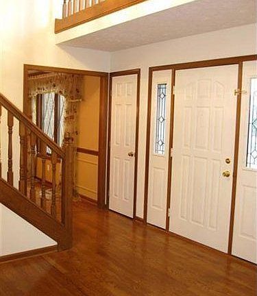 4th image of 458 Leverett Ln