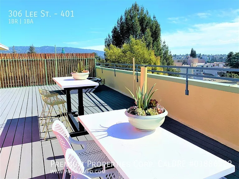 Bel Aire Apartments — Photo 12