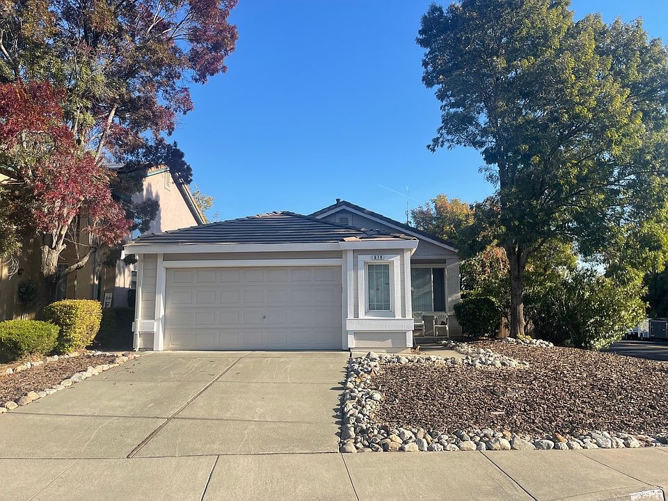 1st image of 679 Grafton Way