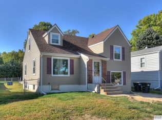 6755 Emmet St, Omaha, NE 68104