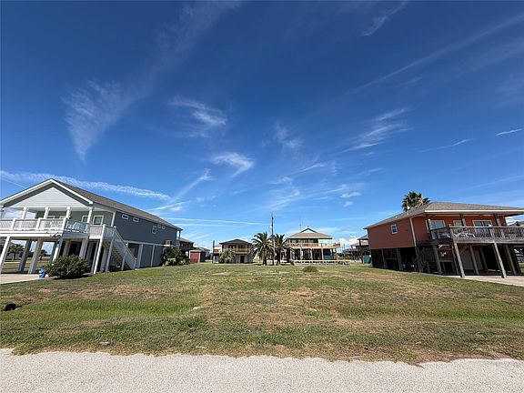 4th image of 2411 Sand Bar Ln