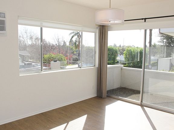 5th image of 1950 Pelham Ave APT 19