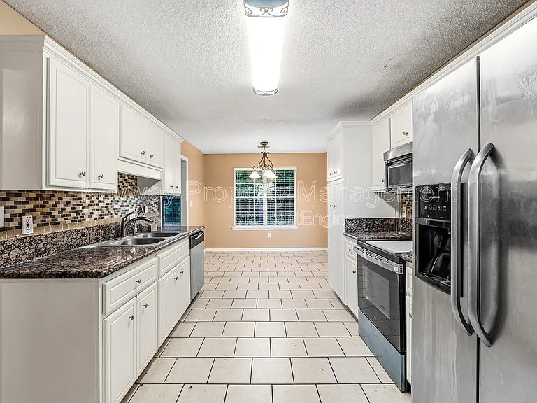 3013 Heron Ct — Photo 7