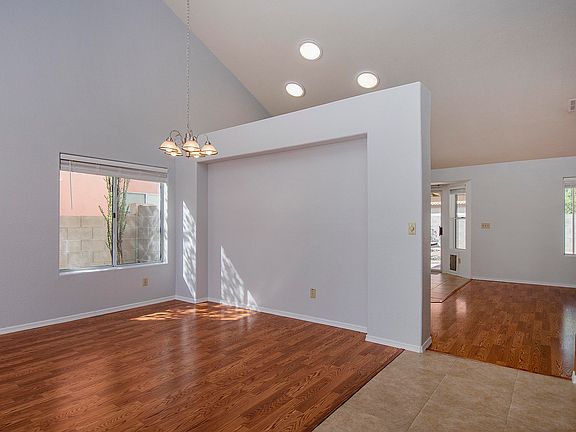 4th image of 9367 N Waxwing Ct