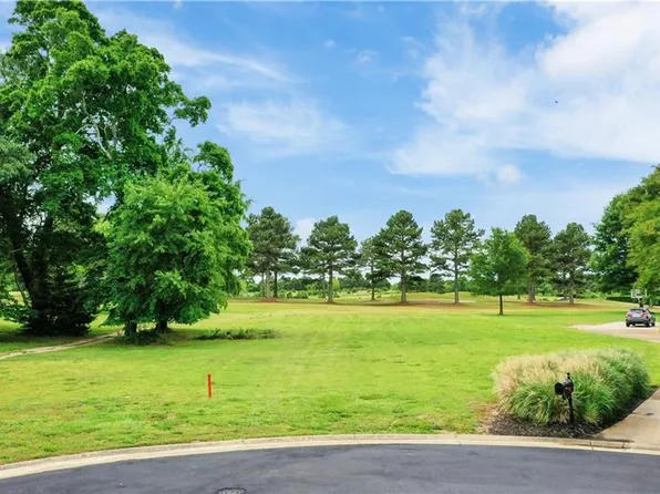 9 Deacon Ct, Cape Charles, VA 23310