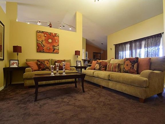 3rd image of 1062 Summer Glen Dr