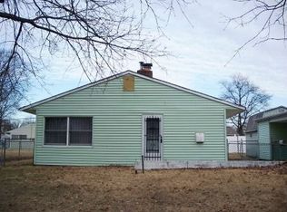 46 Friendly Ln, Levittown, PA