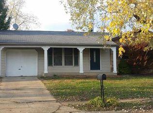 1331 Trails Dr, Fenton, MO 63026
