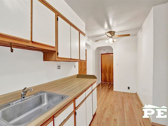 5th image of 2180 E 16th St