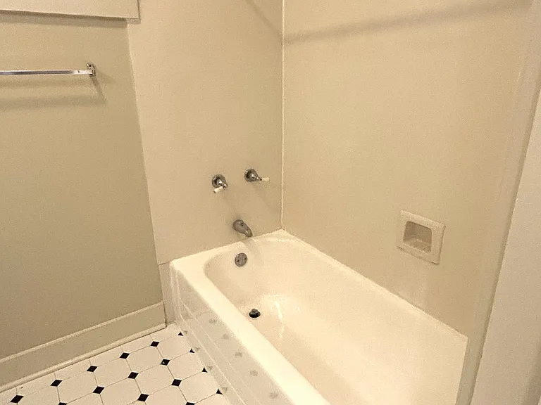 222 S Telemachus St #1 — Photo 10