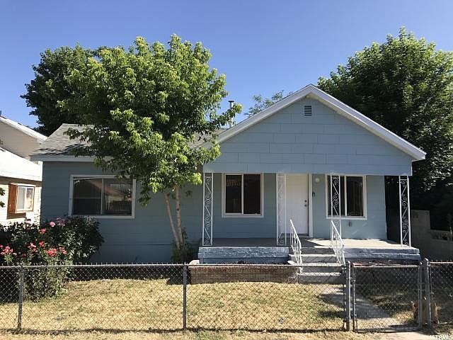 1st image of 367 E Blaine Ave