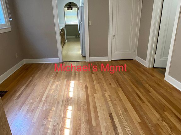 5th image of 123 N Foster Ave