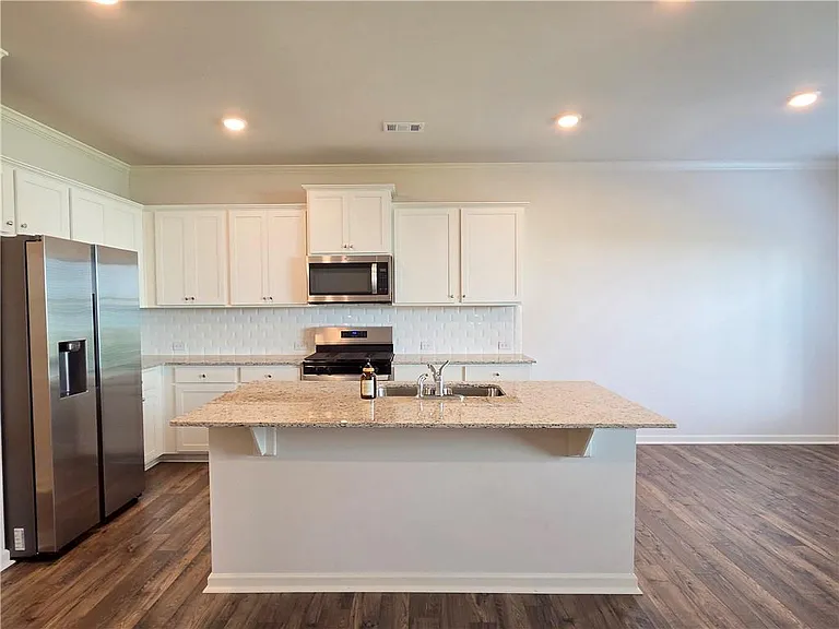 3331 Greyton Dr — Photo 7