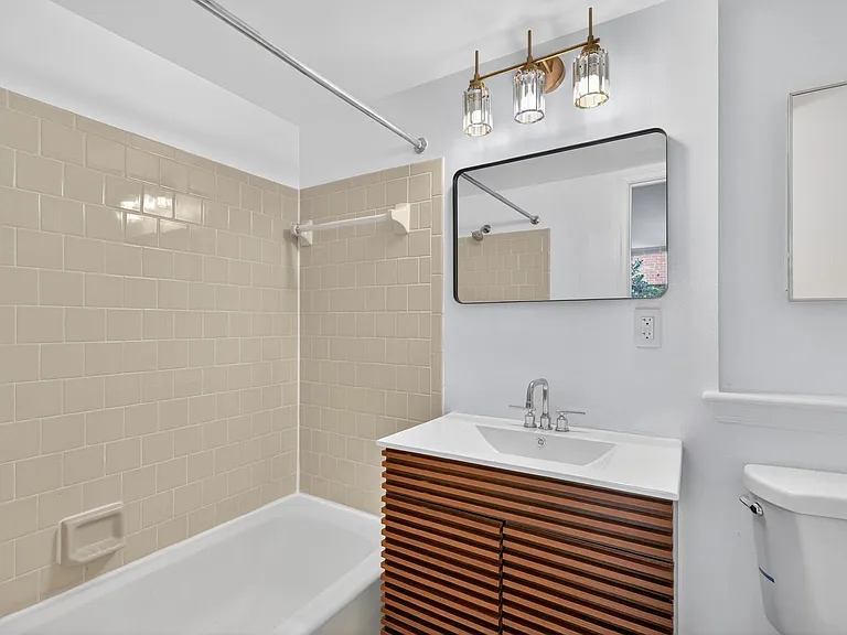 En-Suite Bathroom 1