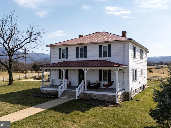 467 Vista View Rd, Stanley, VA 22851