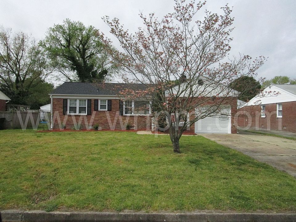 1st image of 29 Saint Albans Dr