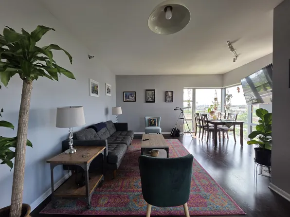 100 N Hermitage Ave, Chicago, IL