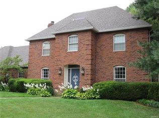 5 Foxmoor, Lebanon, IL 62254