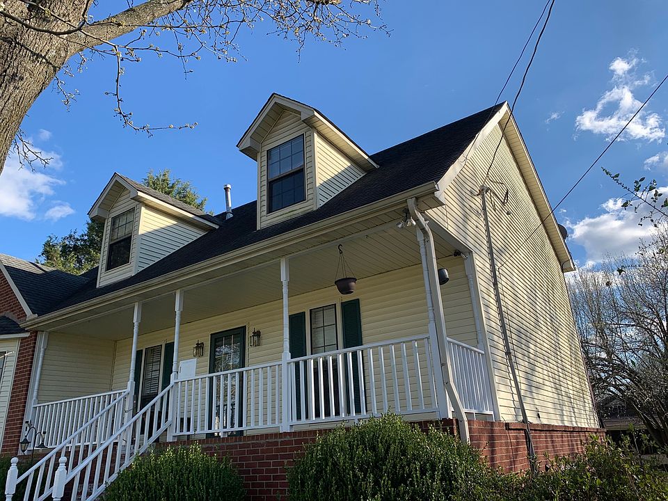 1st image of 400 Oakhaven Dr