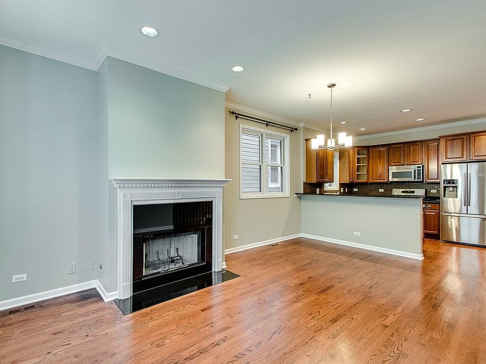 1st image of 3746 N Clifton Ave