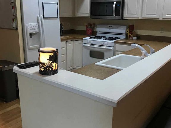 5th image of 40 Hemsley Ln