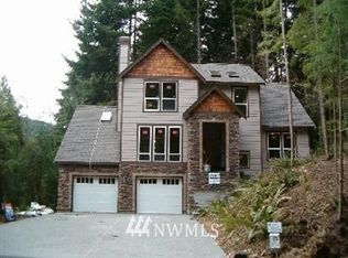 1 Loganberry Cir E, Bellingham, WA 98229