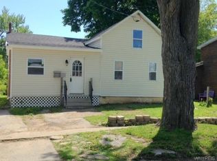 233 Cottage St, Lockport, NY 14094
