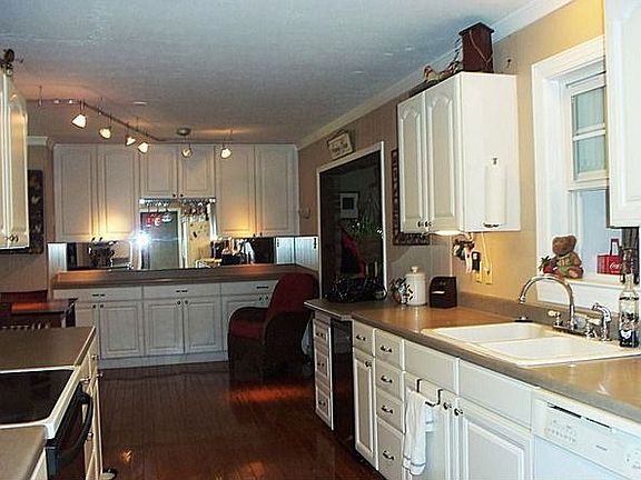 Kitchen to Breakfast