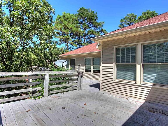 3rd image of 36 Silver Meadow Cv
