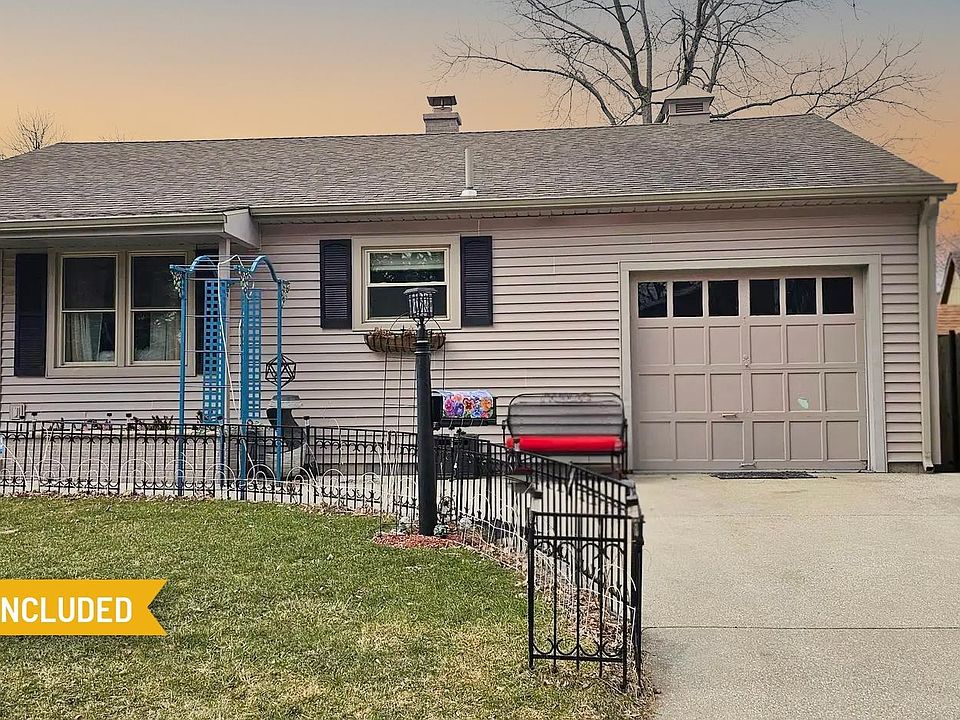 1st image of 215 Gates St