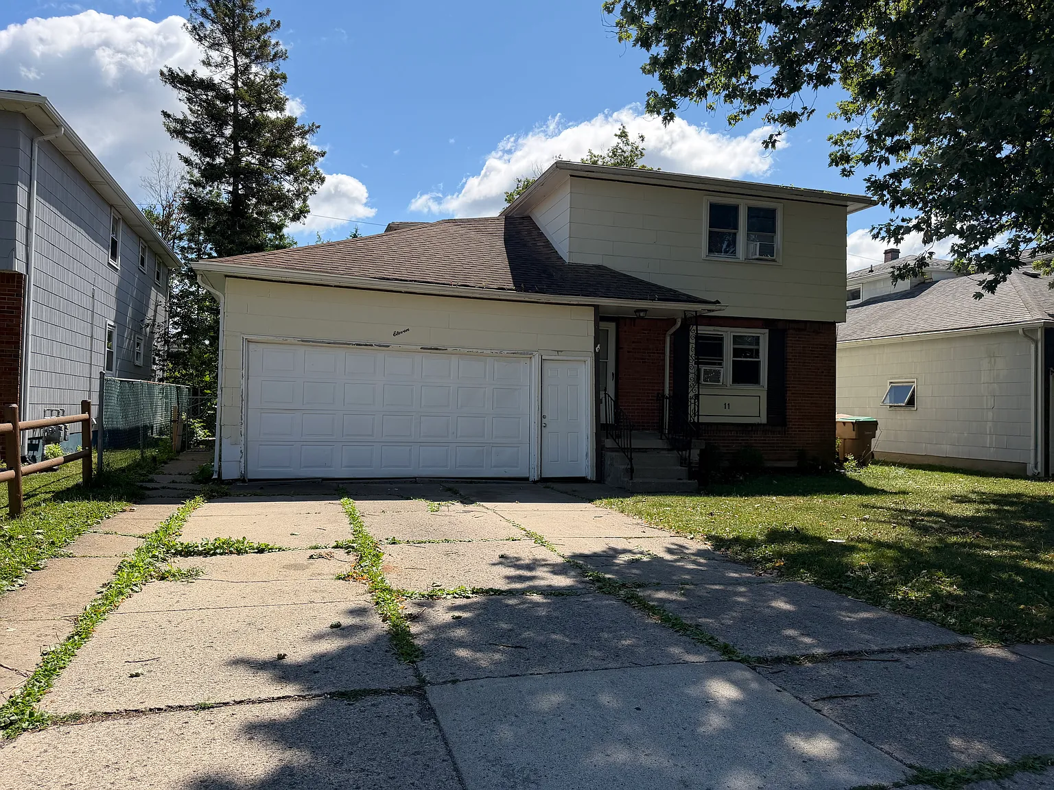 3 bed, 1395 sqft, $1,495 — Photo 1